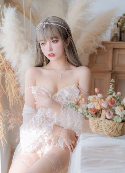 美女的咪咪